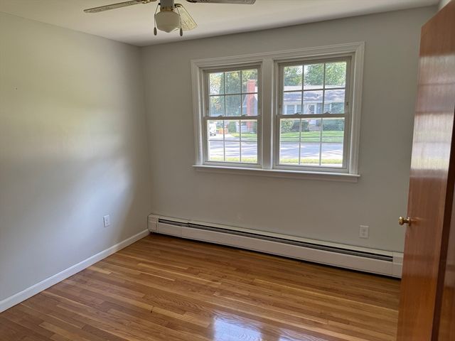 26 Wildwood Ave, Worcester, MA 01603