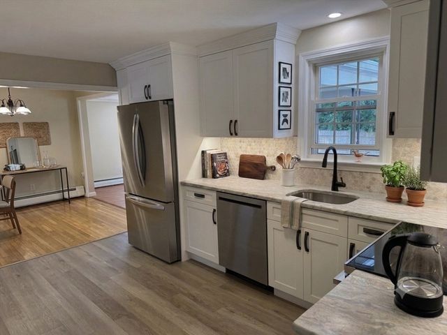 26 Wildwood Ave, Worcester, MA 01603