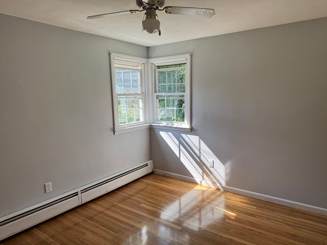 26 Wildwood Ave, Worcester, MA 01603