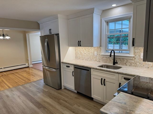 26 Wildwood Ave, Worcester, MA 01603