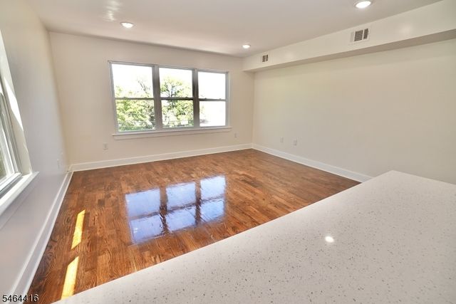 478 S 16Th St, Newark City, NJ 07103