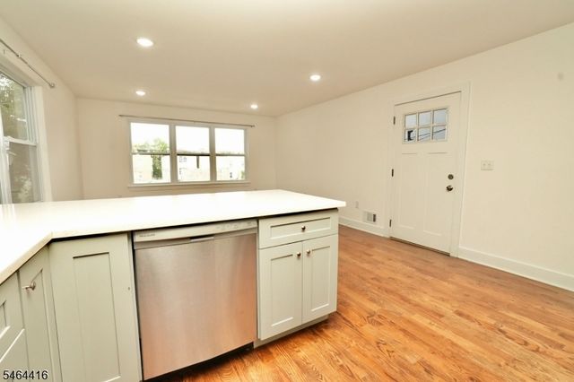 478 S 16Th St, Newark City, NJ 07103