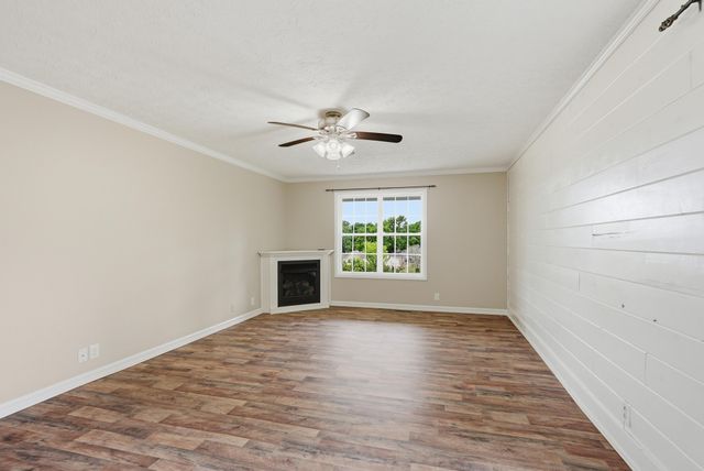 3142 Sparks Dr, Cookeville, TN 38506