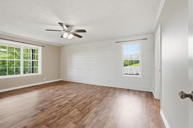 3142 Sparks Dr, Cookeville, TN 38506