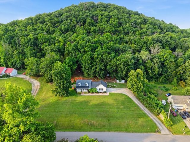 3142 Sparks Dr, Cookeville, TN 38506