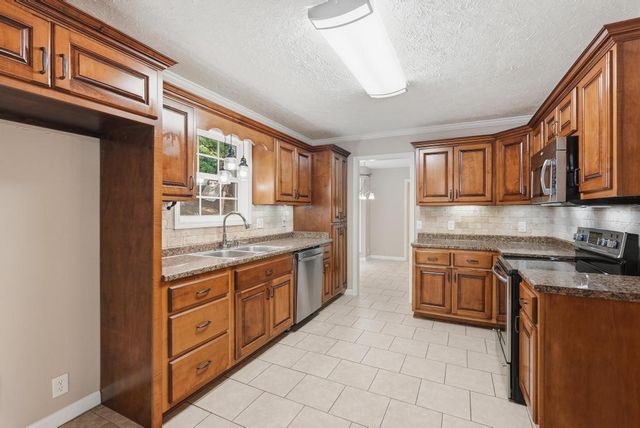 3142 Sparks Dr, Cookeville, TN 38506