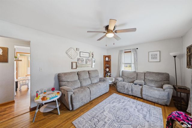 218 TIMBERLAN Road, Metamora, IL 61548