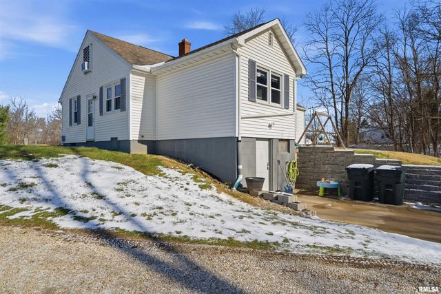 218 TIMBERLAN Road, Metamora, IL 61548