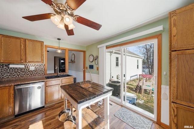 218 TIMBERLAN Road, Metamora, IL 61548