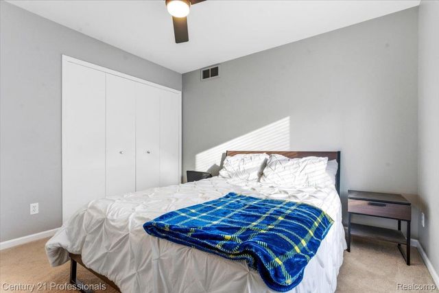 11413 Bancroft Court, Tyrone Township, MI 48430