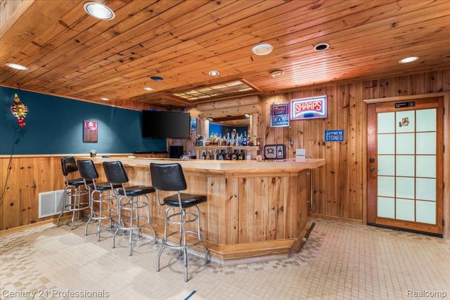 11413 Bancroft Court, Tyrone Township, MI 48430