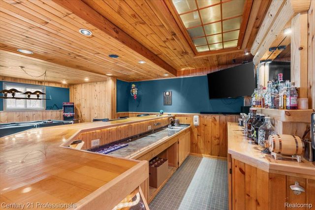 11413 Bancroft Court, Tyrone Township, MI 48430