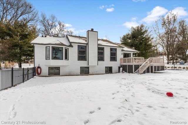 11413 Bancroft Court, Tyrone Township, MI 48430