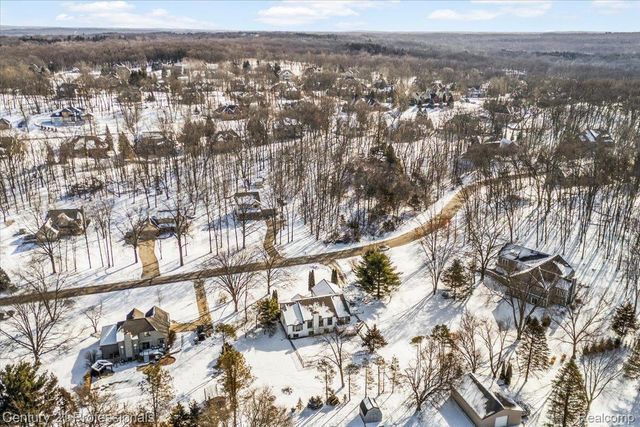 11413 Bancroft Court, Tyrone Township, MI 48430