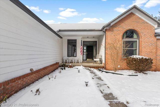 11413 Bancroft Court, Tyrone Township, MI 48430