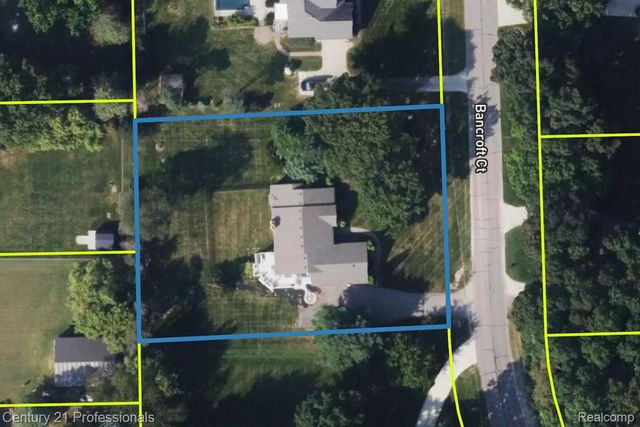 11413 Bancroft Court, Tyrone Township, MI 48430