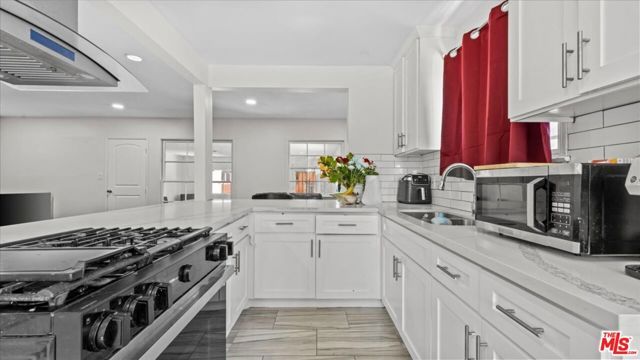 702 E 157th Street, Compton, CA 90220