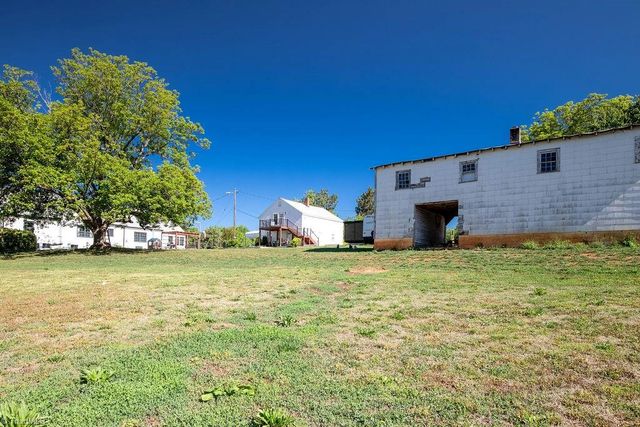 7430 Nc Highway 62, Trinity, NC 27370