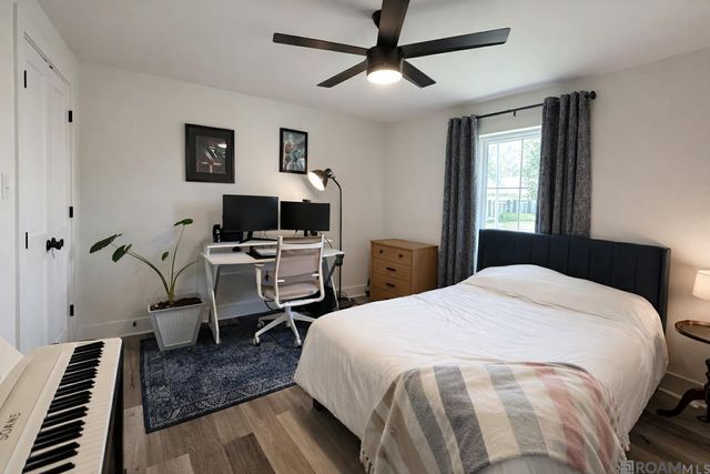 576 College Hill Dr, Baton Rouge, LA 70808