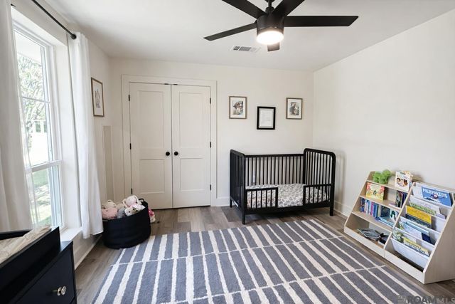 576 College Hill Dr, Baton Rouge, LA 70808