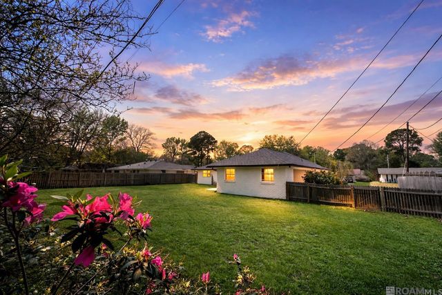 576 College Hill Dr, Baton Rouge, LA 70808