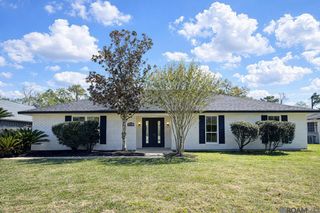 576 College Hill Dr, Baton Rouge, LA 70808
