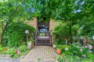 5507 E Lake Drive 101-B, Lisle, IL 60532