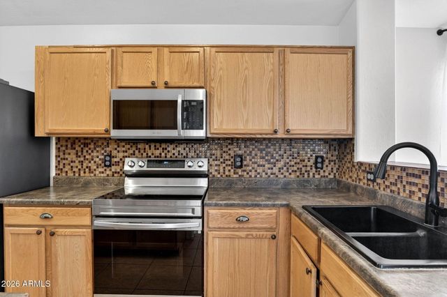 35917 W VELAZQUEZ Drive, Maricopa, AZ 85138