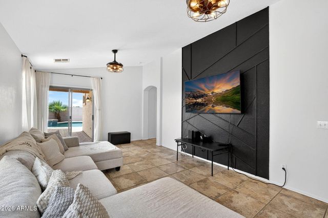 35917 W VELAZQUEZ Drive, Maricopa, AZ 85138