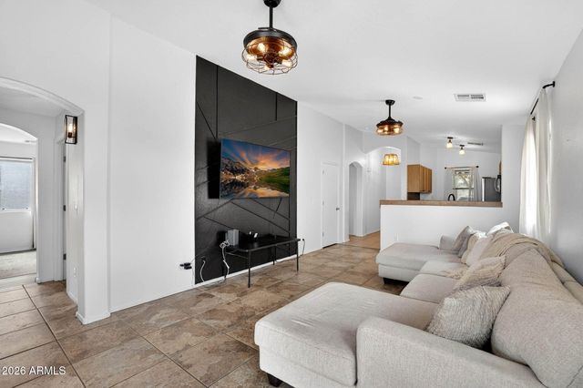 35917 W VELAZQUEZ Drive, Maricopa, AZ 85138