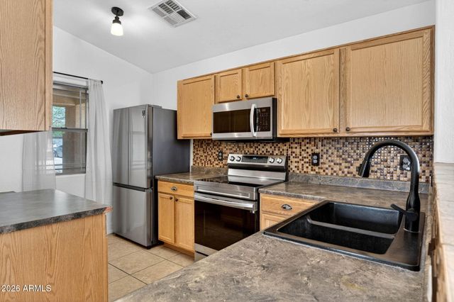 35917 W VELAZQUEZ Drive, Maricopa, AZ 85138