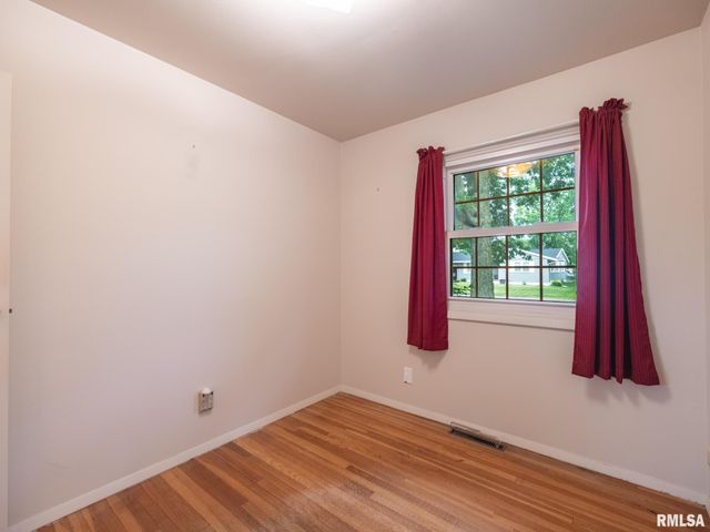 1309 W WILLIAM Drive, Chillicothe, IL 61523