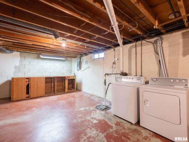 1309 W WILLIAM Drive, Chillicothe, IL 61523