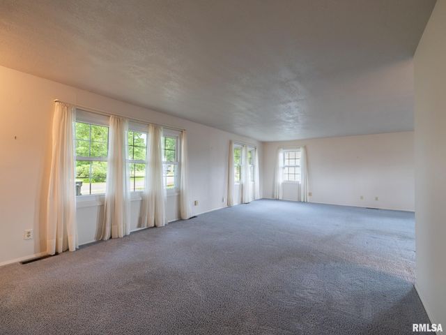 1309 W WILLIAM Drive, Chillicothe, IL 61523