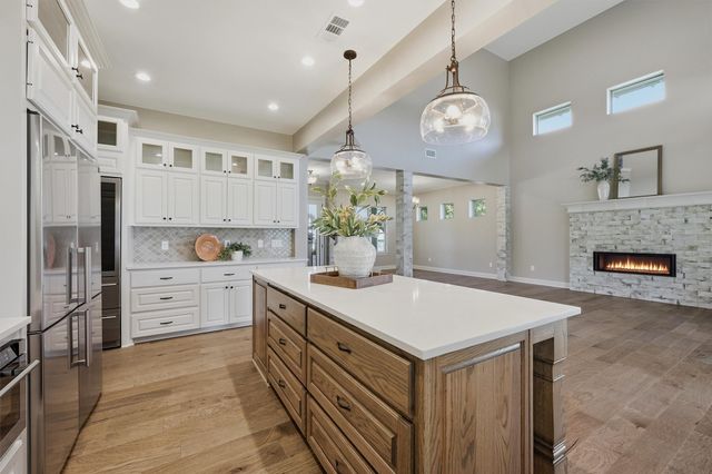 613 Coffee Circle, Pottsboro, TX 75076