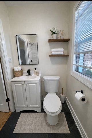 610 E 74th Street 2b, Chicago, IL 60619