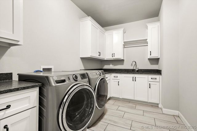 14271 S College Avenue, Bixby, OK 74008