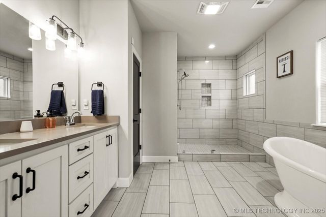 14271 S College Avenue, Bixby, OK 74008