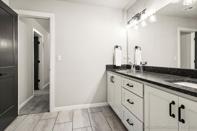 14271 S College Avenue, Bixby, OK 74008