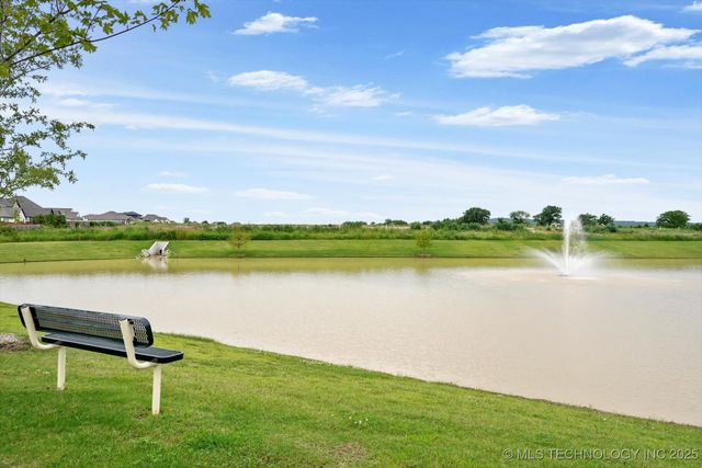 14271 S College Avenue, Bixby, OK 74008