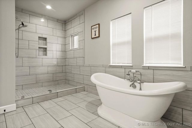 14271 S College Avenue, Bixby, OK 74008