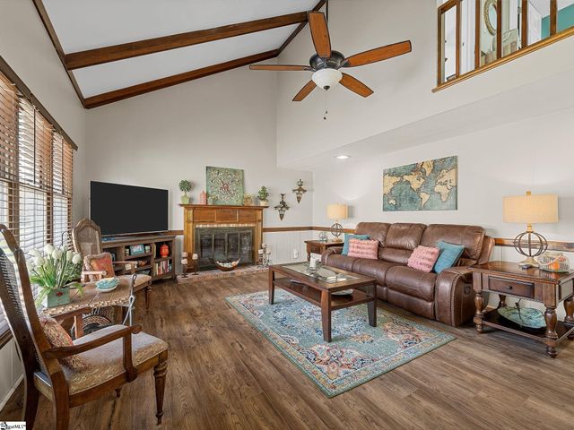 828 Shoresbrook Drive, Spartanburg, SC 29301