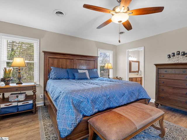 828 Shoresbrook Drive, Spartanburg, SC 29301