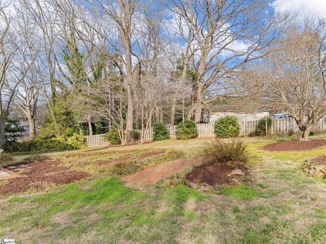 828 Shoresbrook Drive, Spartanburg, SC 29301