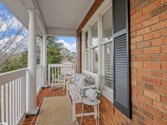 828 Shoresbrook Drive, Spartanburg, SC 29301