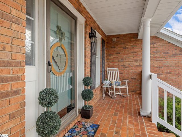 828 Shoresbrook Drive, Spartanburg, SC 29301