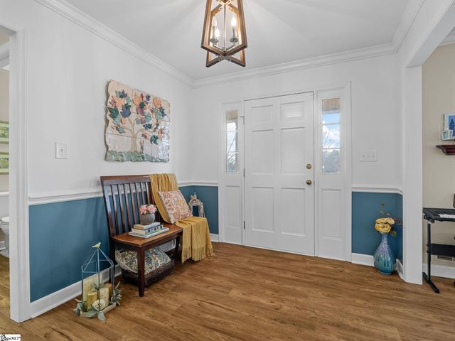 828 Shoresbrook Drive, Spartanburg, SC 29301