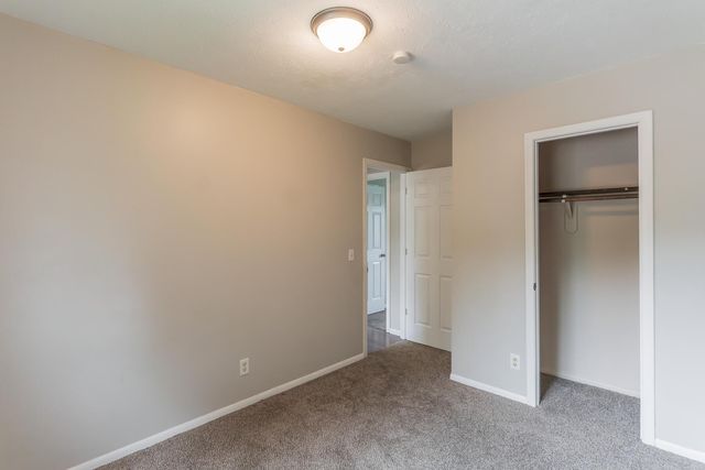 12 PINEHURST Circle, Glenwood, IA 51534