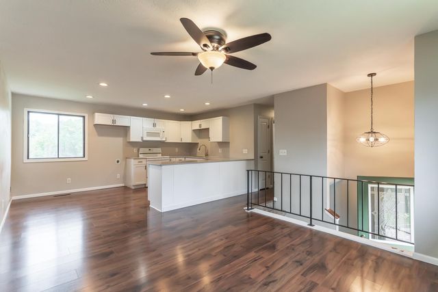 12 PINEHURST Circle, Glenwood, IA 51534