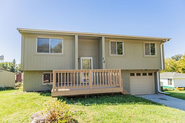 12 PINEHURST Circle, Glenwood, IA 51534